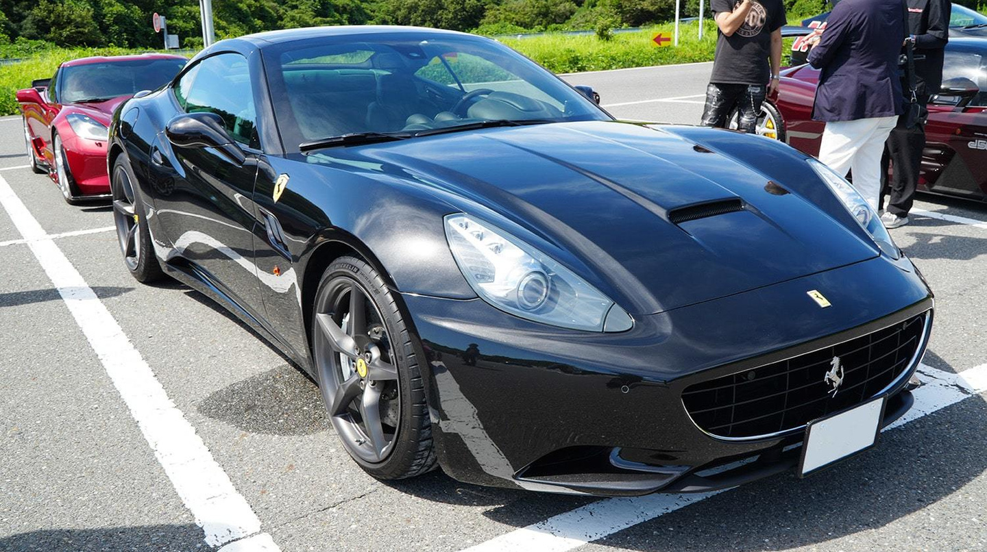 秋の全国交通安全運動 スーパーカー展示会