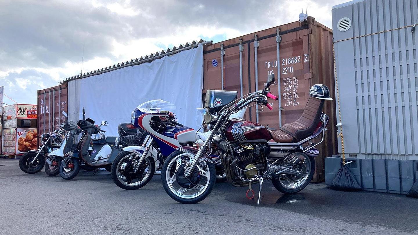 ガレージマルシェ