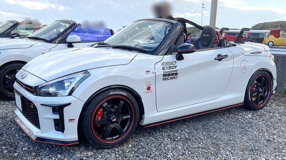 ガレージマルシェ