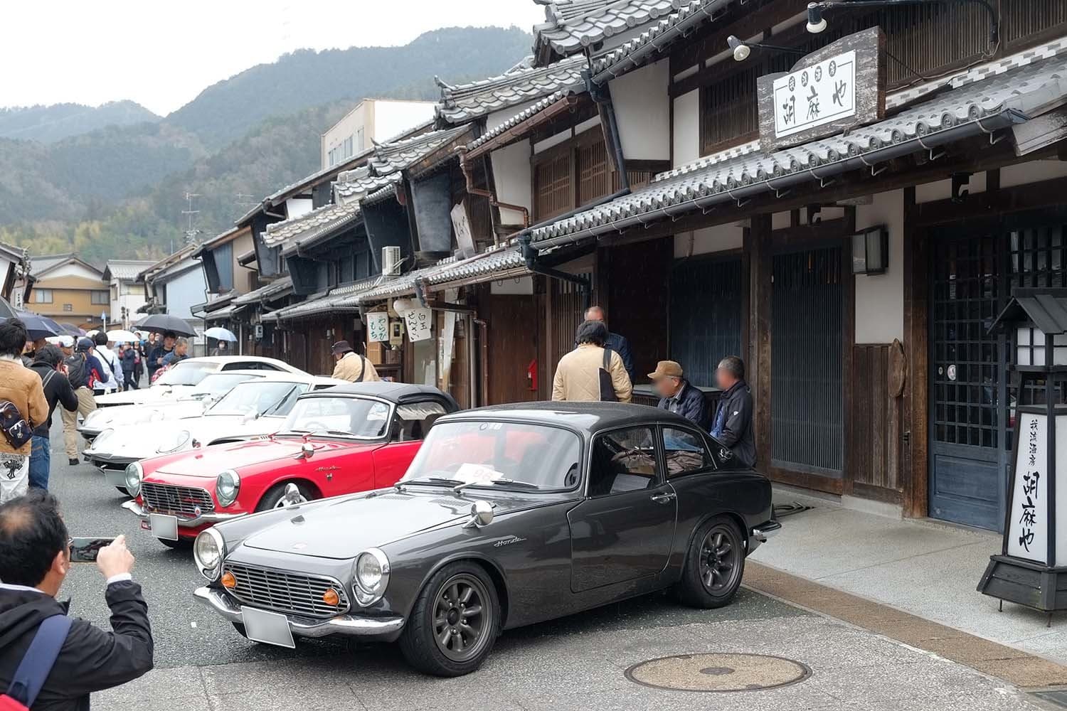 美濃市で6年ぶりの復活！うだつの街に甦る往年の名車たち｜ローカルクラウドファンディングOCOS